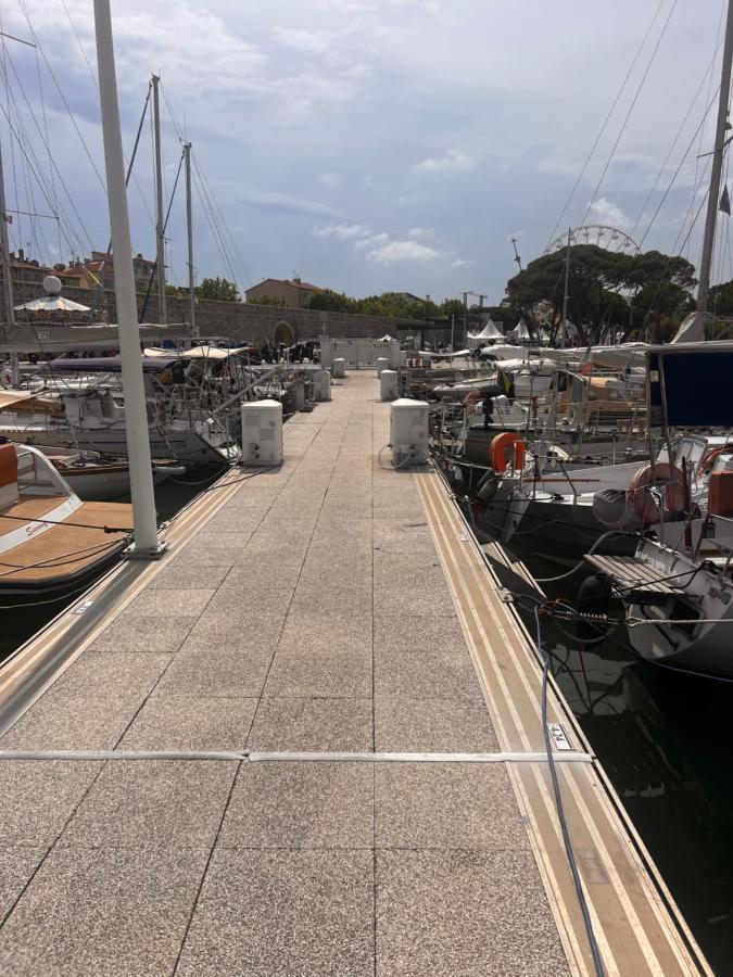 Location Antibes Esterno foto
